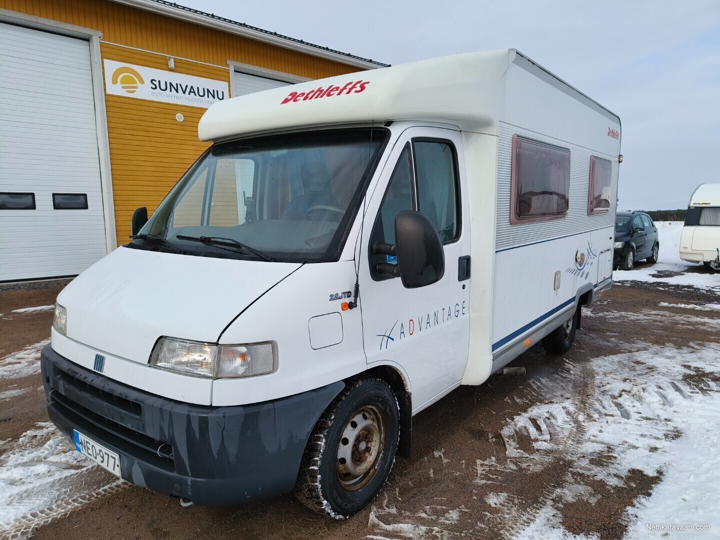 Dethleffs Advantage T 5841 Fiat VARATTU 2001 Matkailuauto Puoli