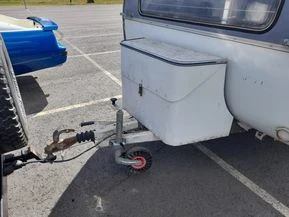 Adria 390