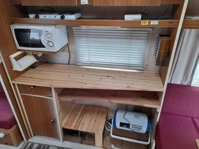 Adria 390
