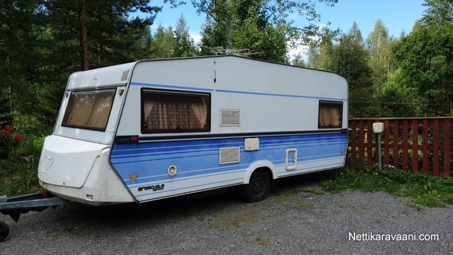 Polar 550 550 GLS 1990 - Matkailuvaunu - Nettikaravaani