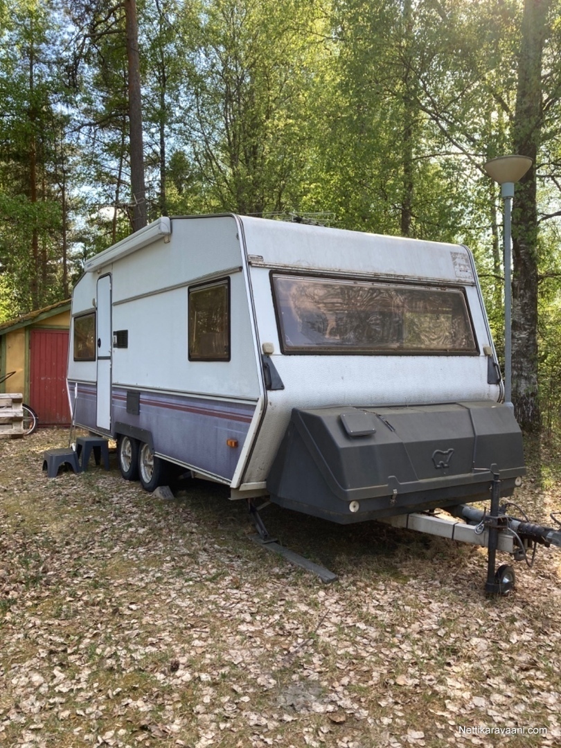 Polar 550 1984 - Matkailuvaunu - Nettikaravaani