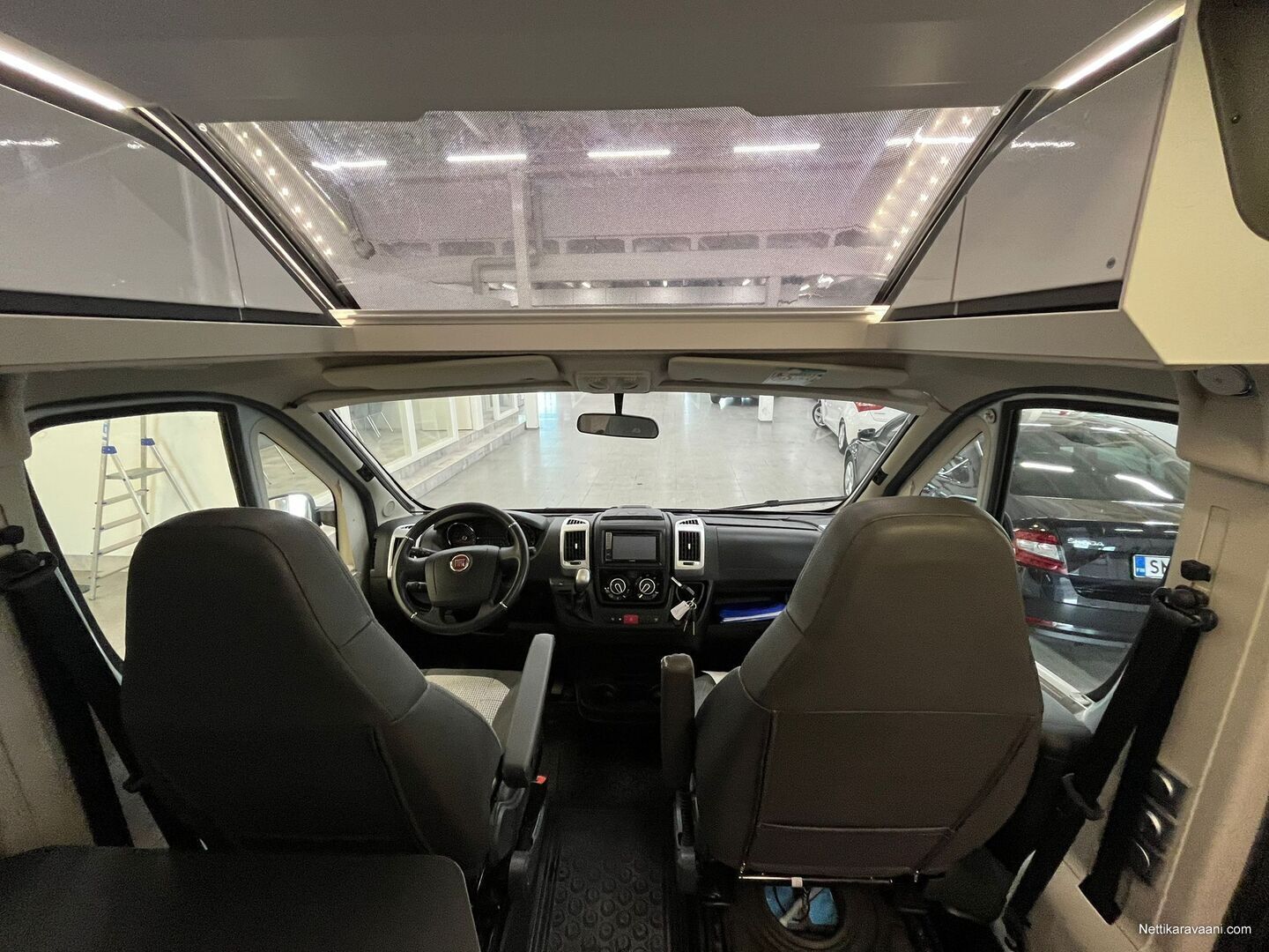 9 / 20