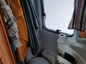 Adria 663