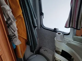 Adria 663