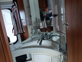 Adria 663