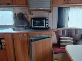 Adria 663