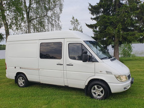 Mercedes-Benz 