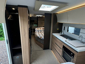 Adria 663