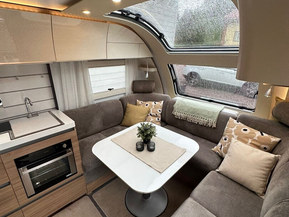 Adria 663