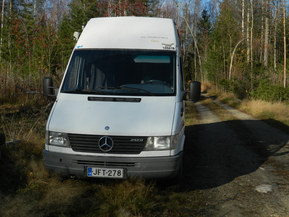 Mercedes-Benz 