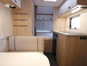 Adria Aviva
