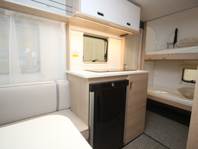 Adria Aviva