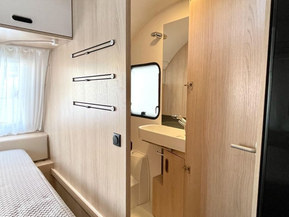 Adria Aviva
