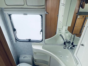 Adria 663