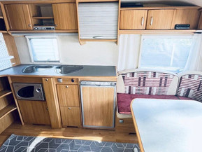 Adria 663