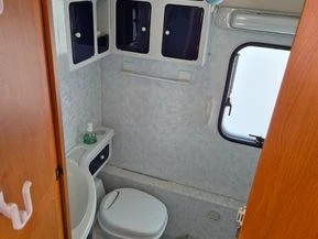Adria 563