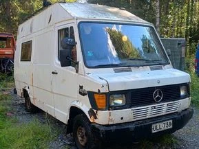Mercedes-Benz 207